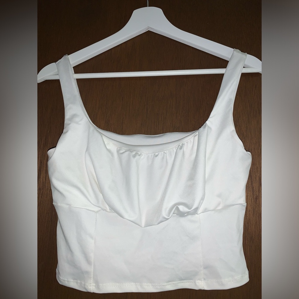 Super cute white crop top